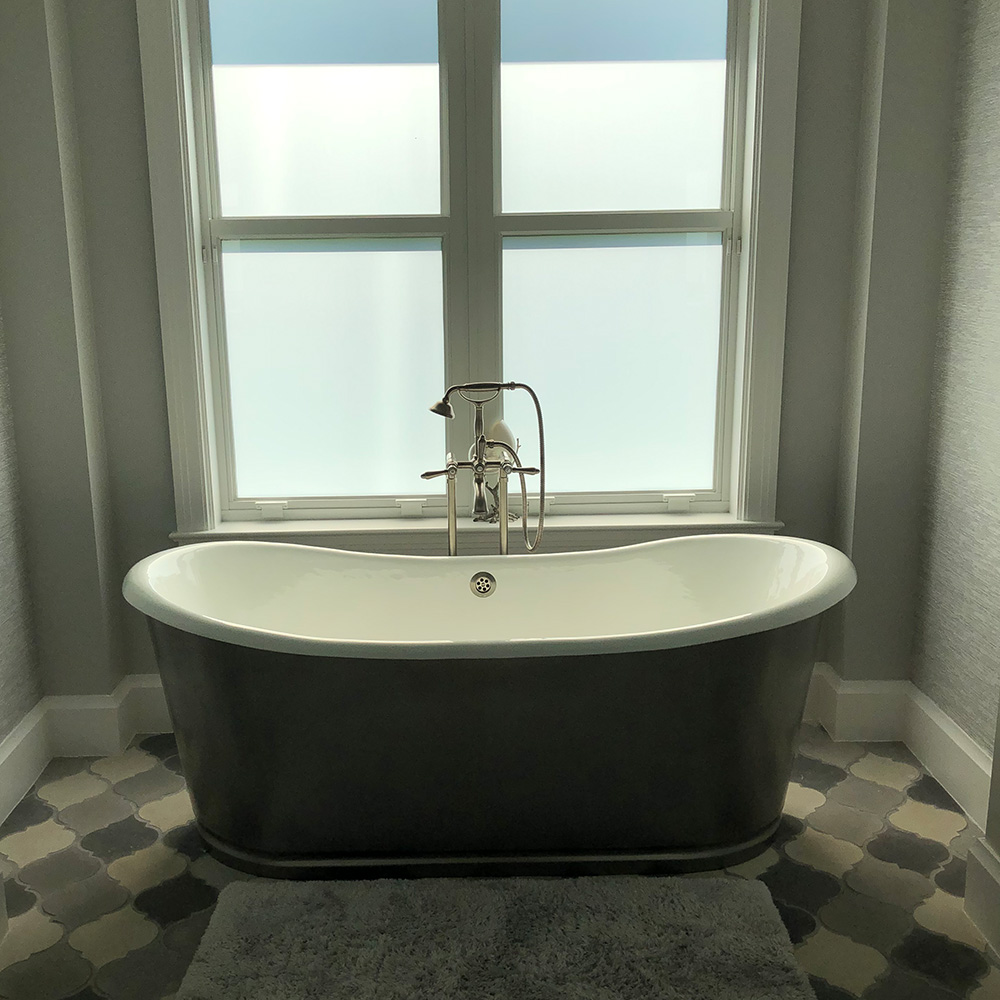 Exclusive Cast Iron Tubs, Clawfoot and Skirted Bathtubs: Penhaglion